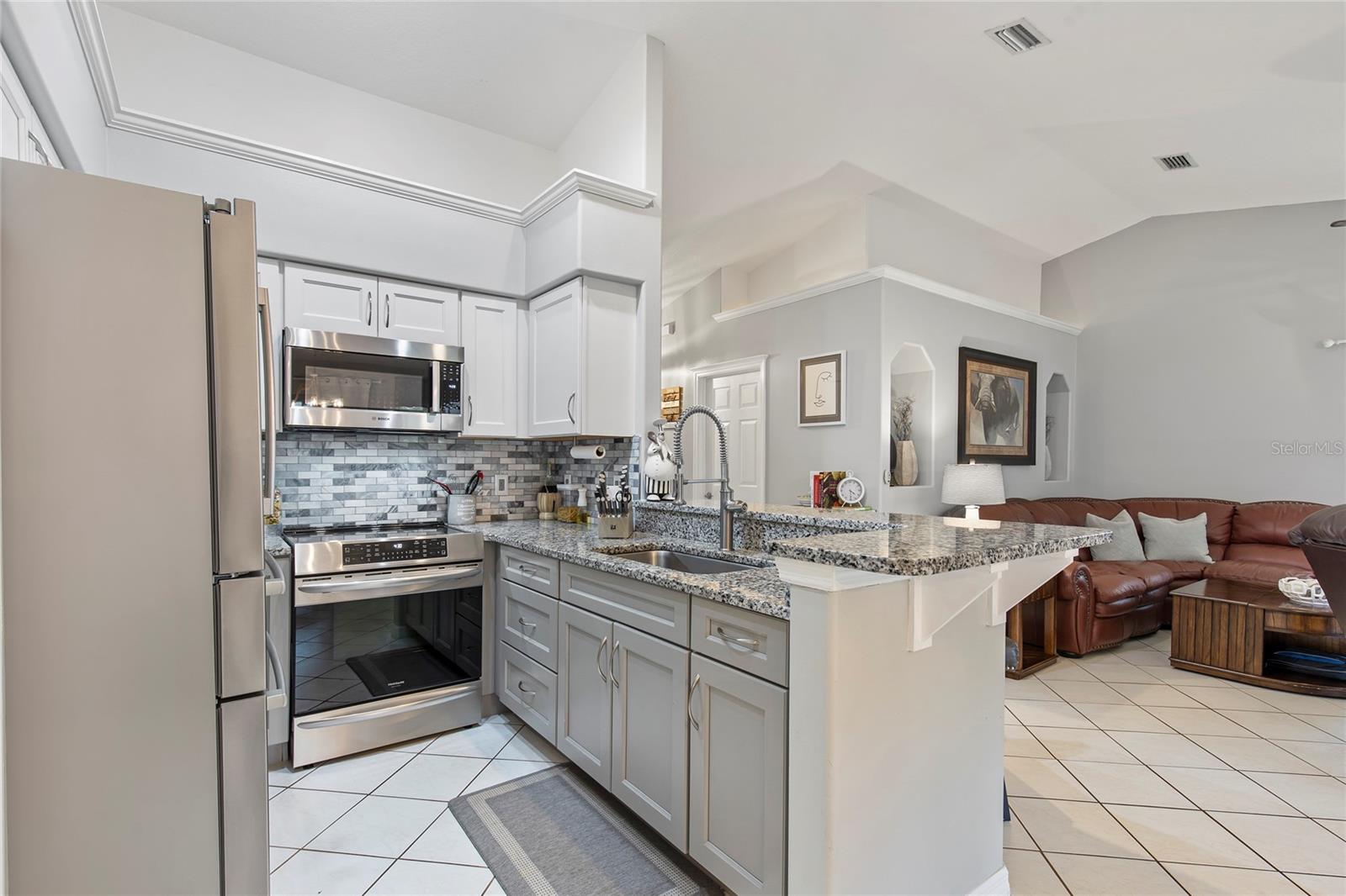CYPRESS KNOLL - Residential