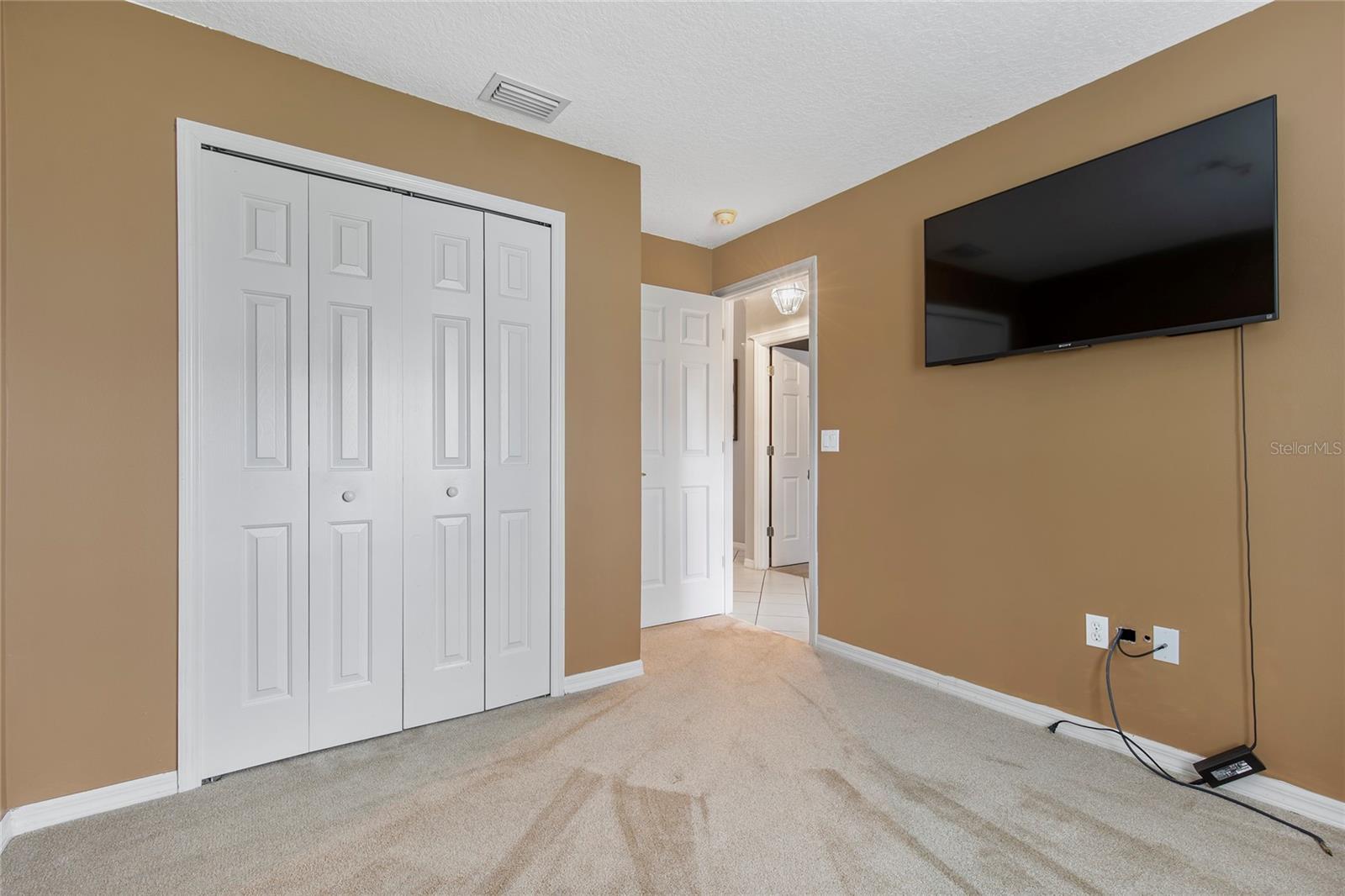 CYPRESS KNOLL - Residential