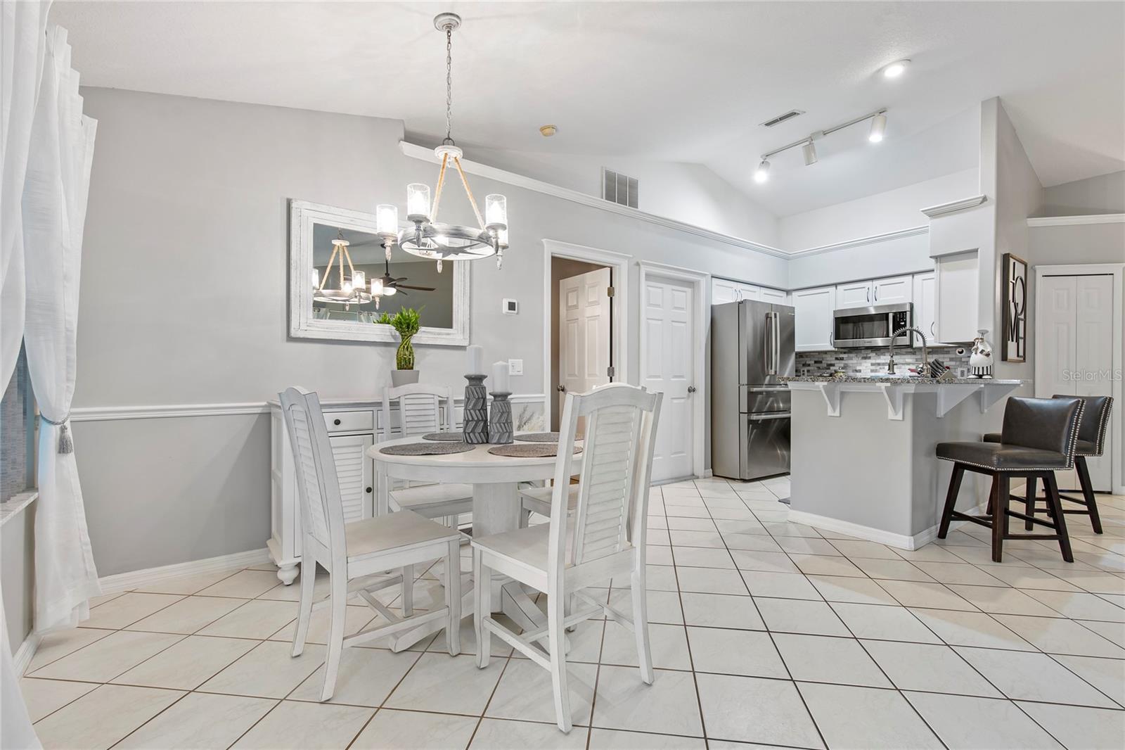 CYPRESS KNOLL - Residential