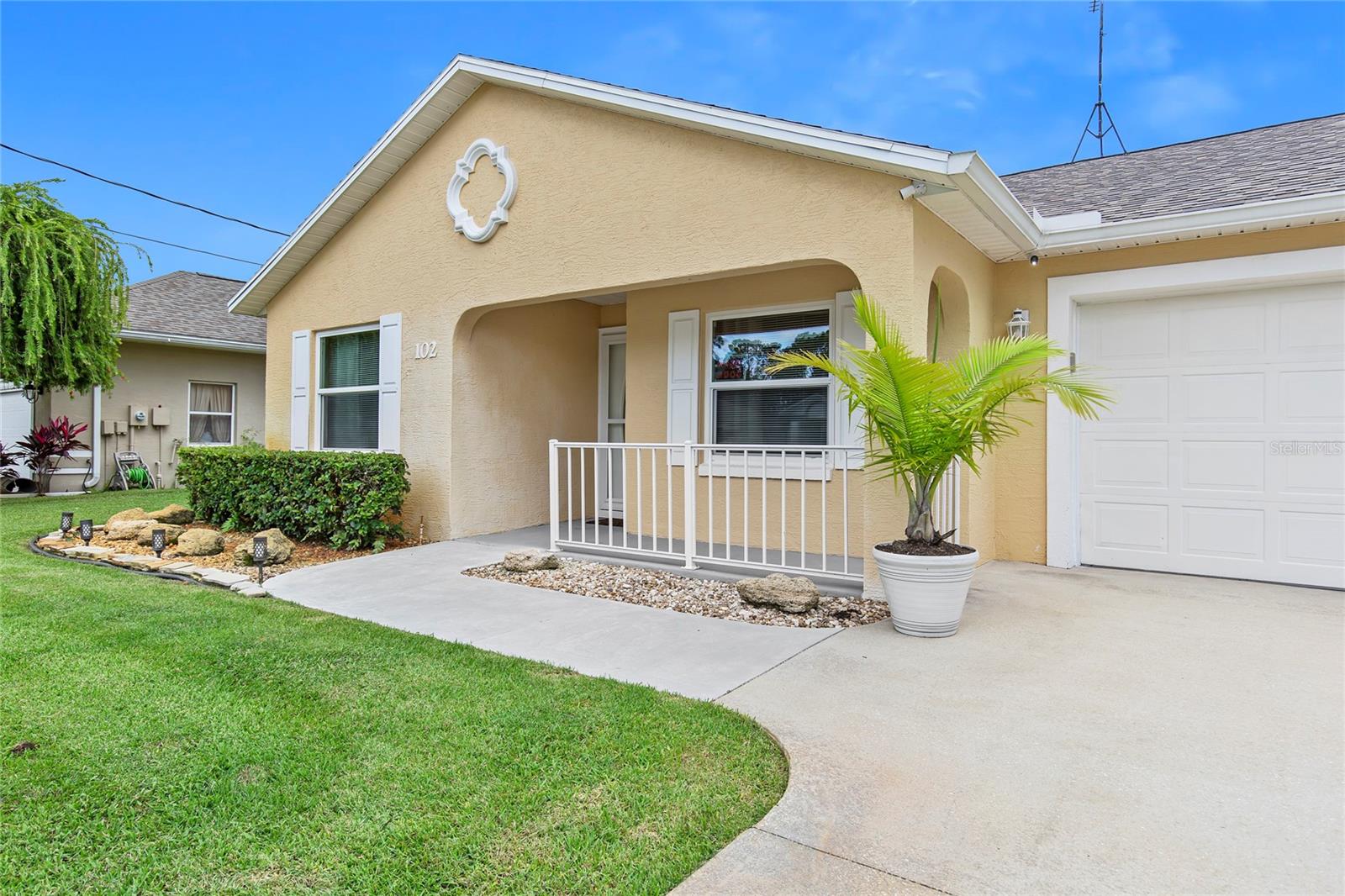 CYPRESS KNOLL - Residential