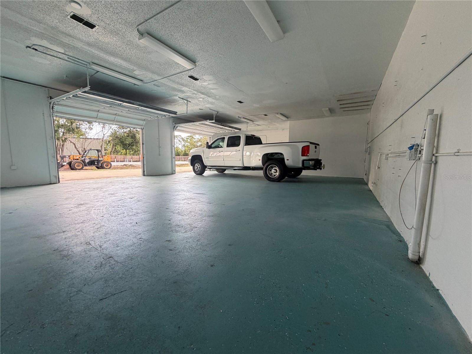 FLORIDA SHORES 01 - Commercial Sale