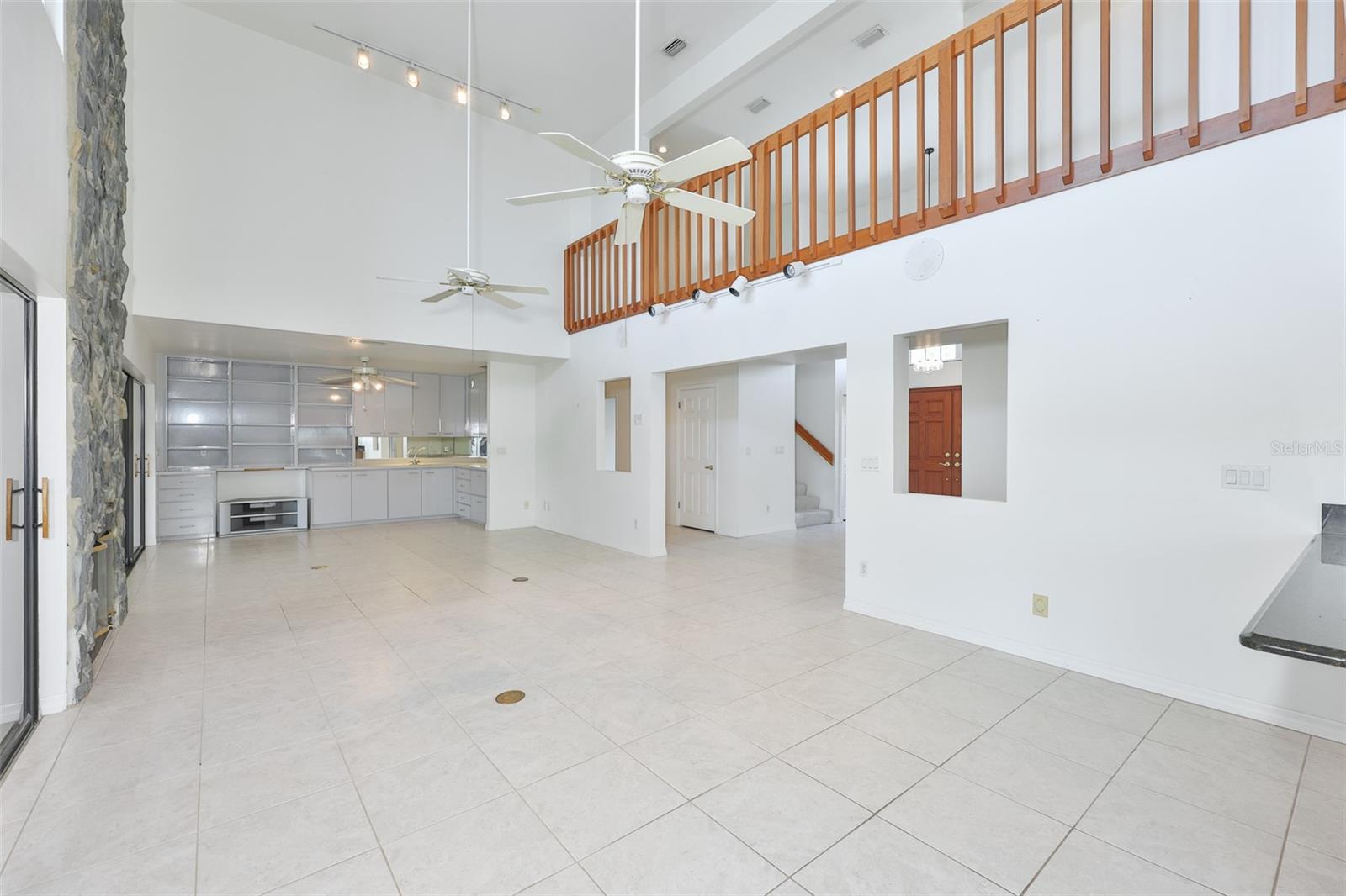 SYMPHONY ISLES UNIT TWO - Residential Lease