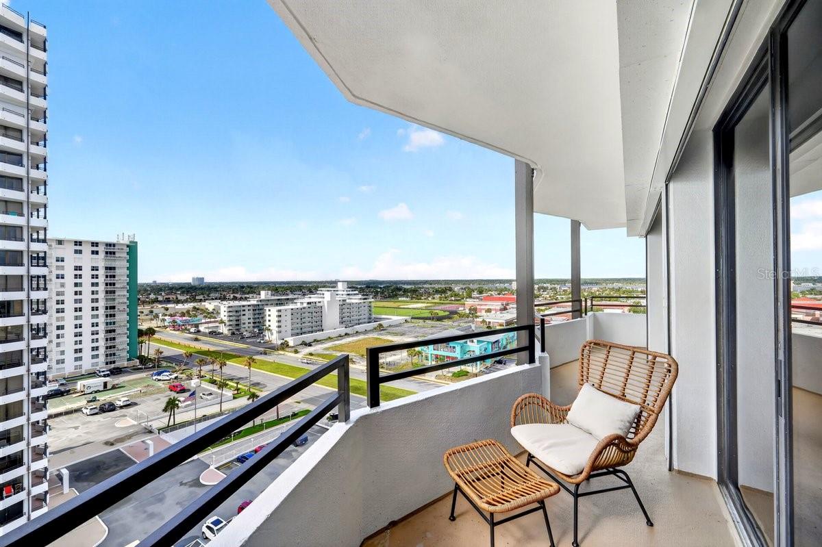 OCEAN RITZ CONDO UNIT 01 - Residential