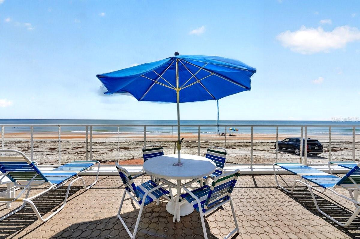 OCEAN RITZ CONDO UNIT 01 - Residential