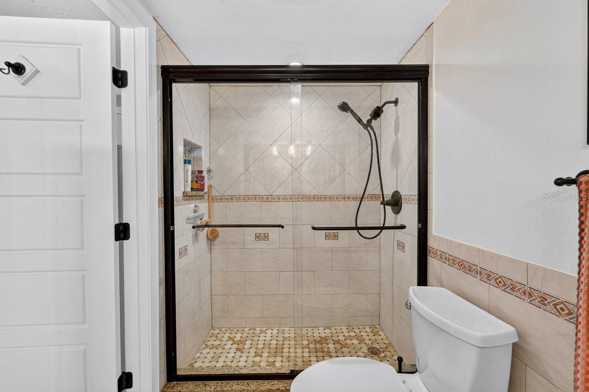 OCEAN RITZ CONDO UNIT 01 - Residential