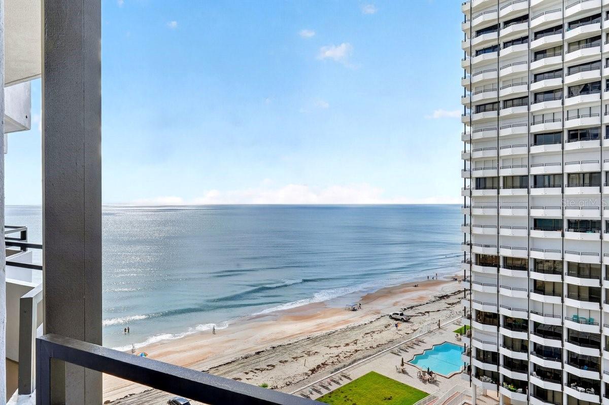 OCEAN RITZ CONDO UNIT 01 - Residential