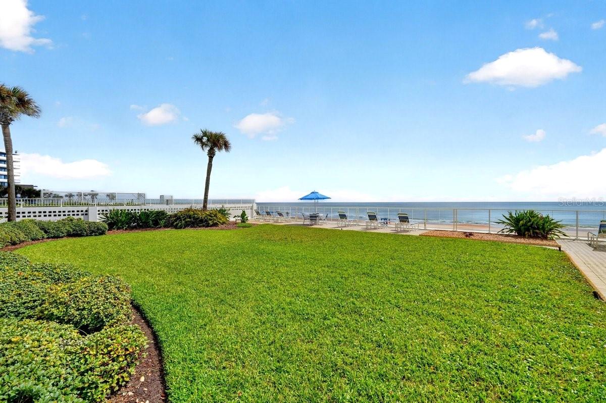 OCEAN RITZ CONDO UNIT 01 - Residential