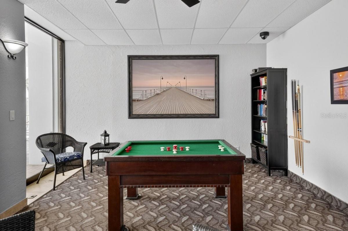 OCEAN RITZ CONDO UNIT 01 - Residential