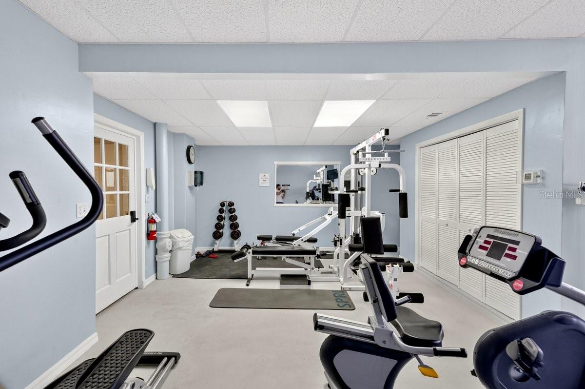 OCEAN RITZ CONDO UNIT 01 - Residential