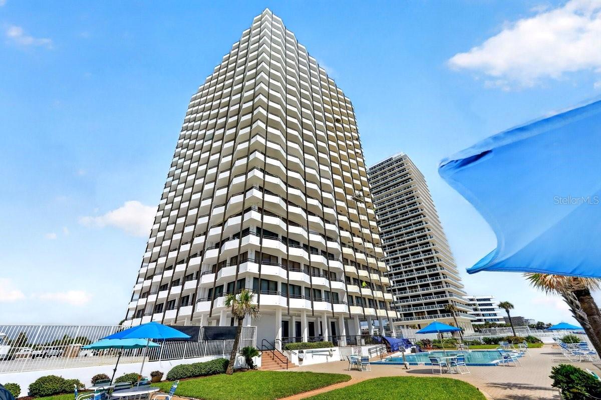 OCEAN RITZ CONDO UNIT 01 - Residential