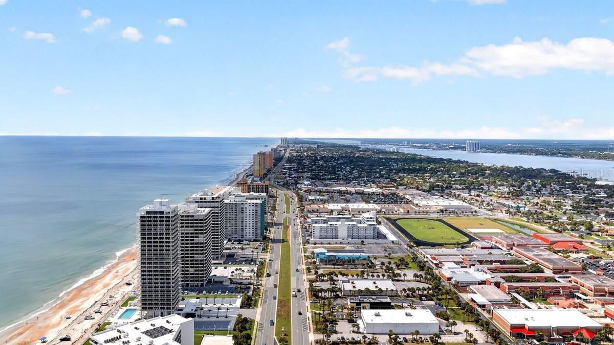 OCEAN RITZ CONDO UNIT 01 - Residential