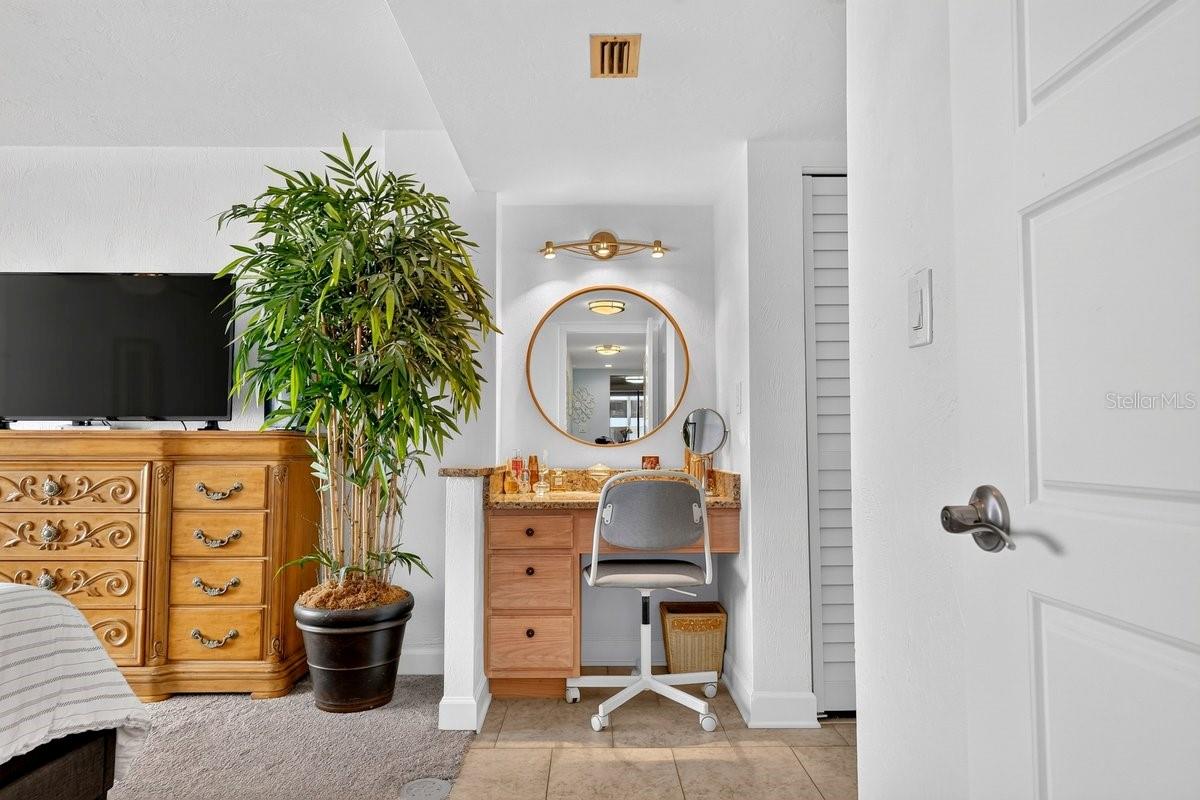OCEAN RITZ CONDO UNIT 01 - Residential