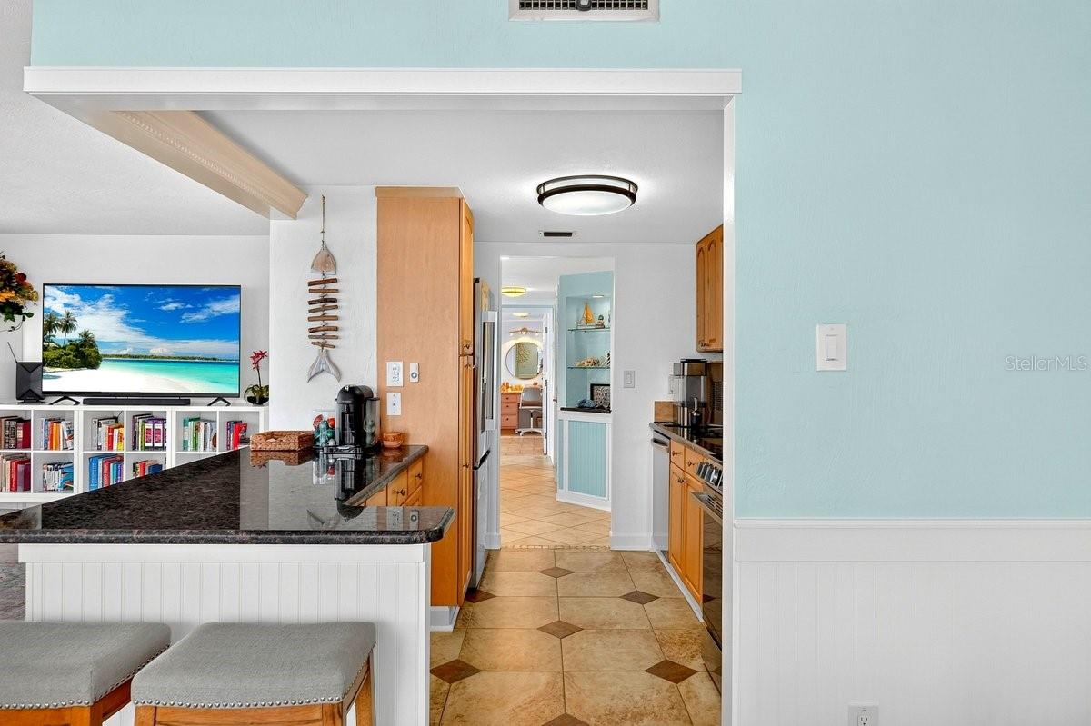 OCEAN RITZ CONDO UNIT 01 - Residential