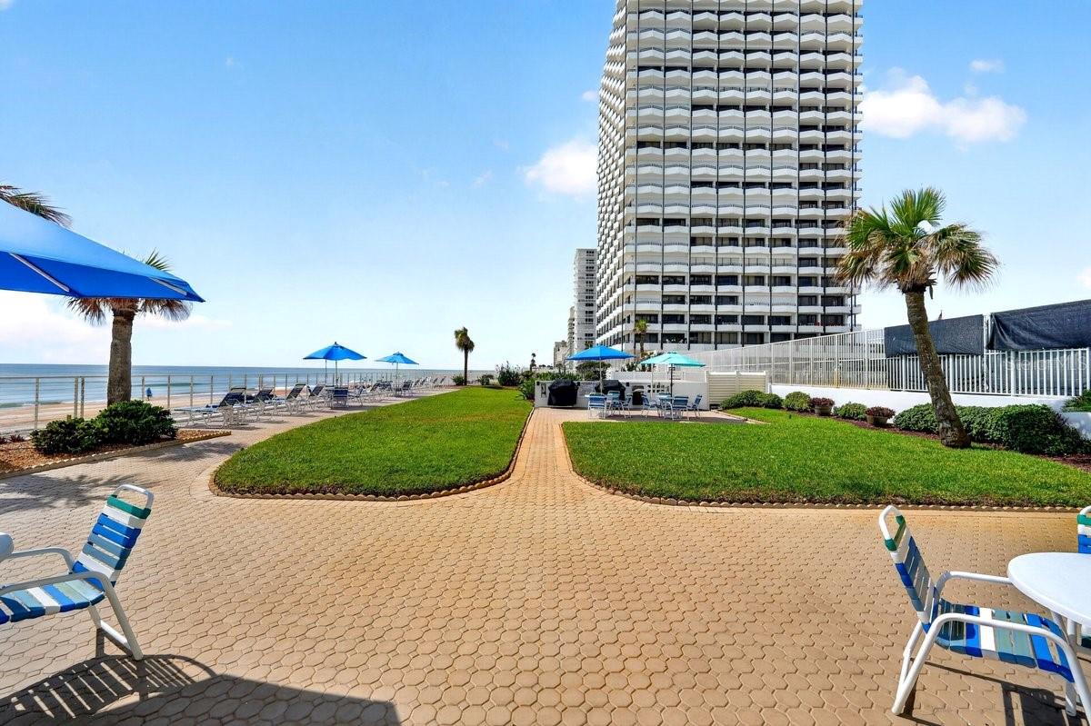 OCEAN RITZ CONDO UNIT 01 - Residential