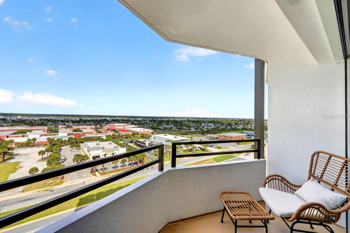 OCEAN RITZ CONDO UNIT 01 - Residential