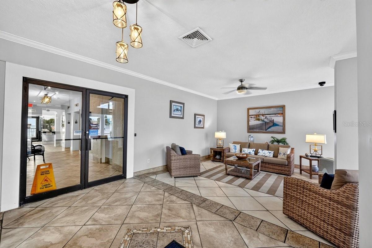 OCEAN RITZ CONDO UNIT 01 - Residential