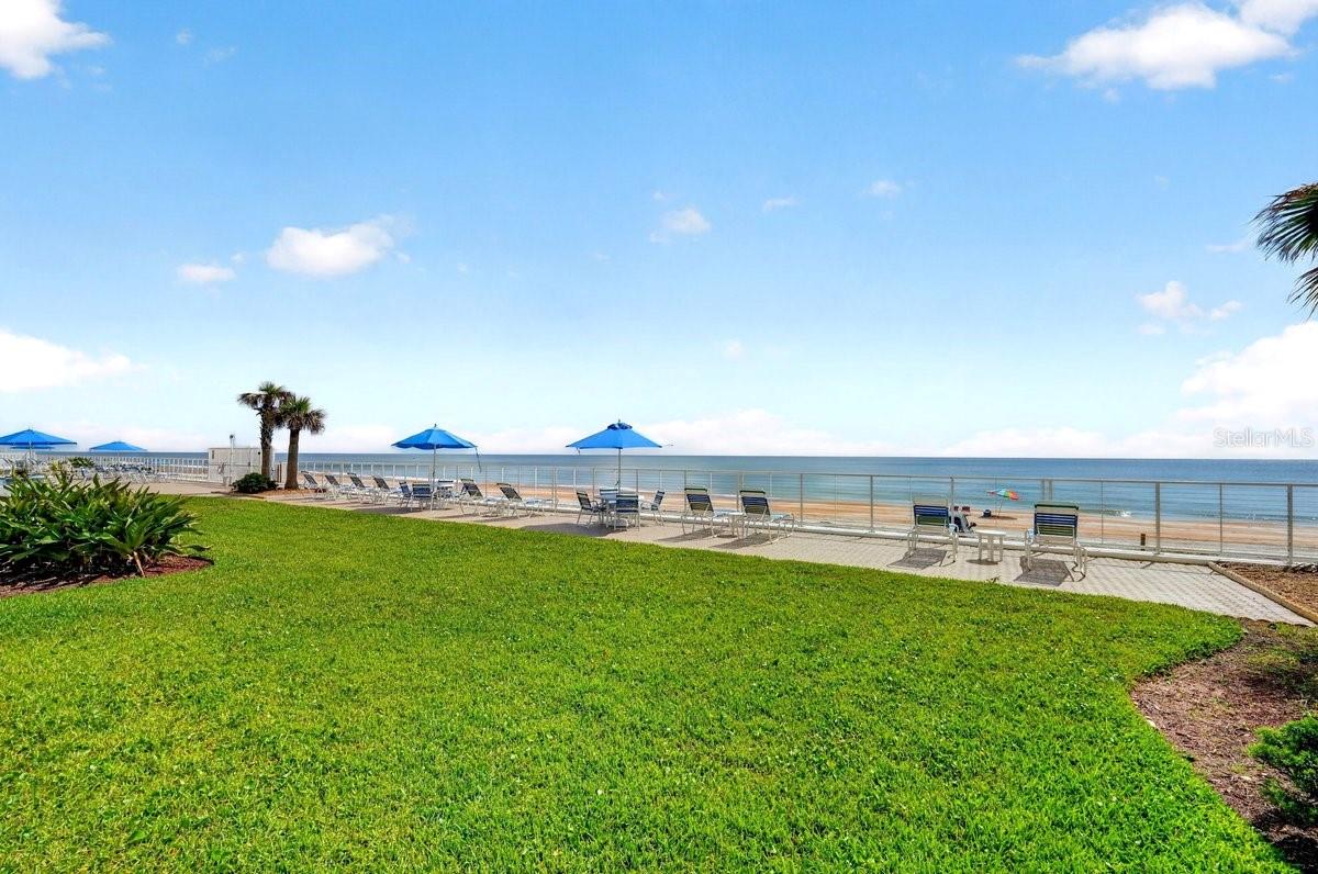 OCEAN RITZ CONDO UNIT 01 - Residential