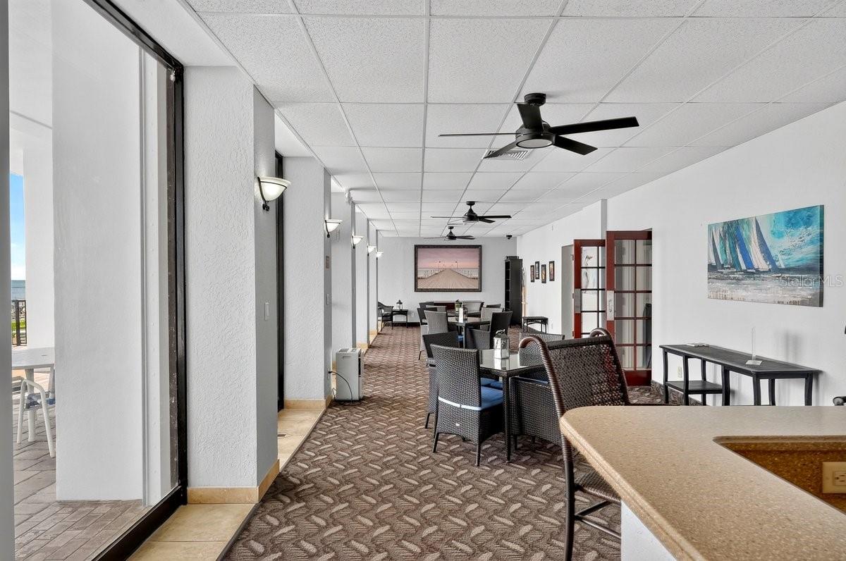 OCEAN RITZ CONDO UNIT 01 - Residential