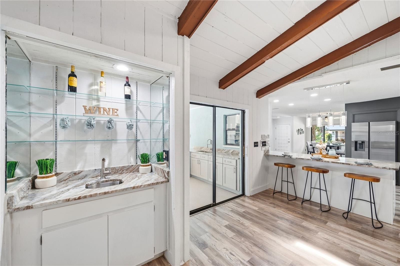 CARROLLWOOD VILLAGE - Residential