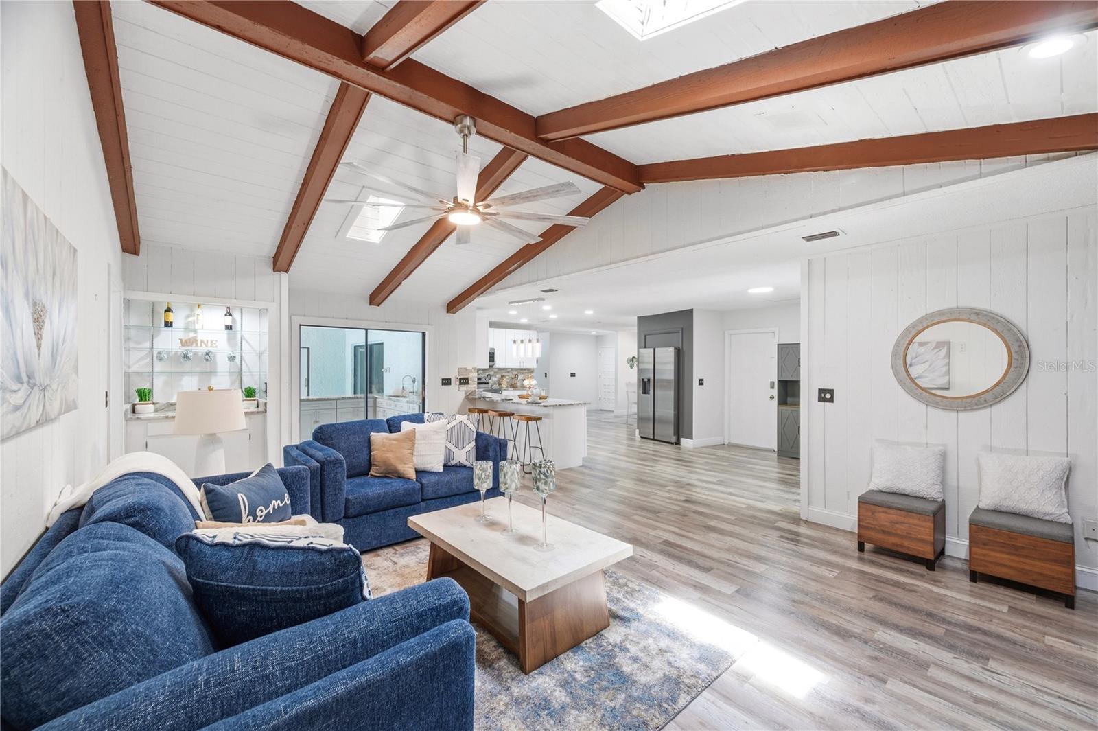 CARROLLWOOD VILLAGE - Residential