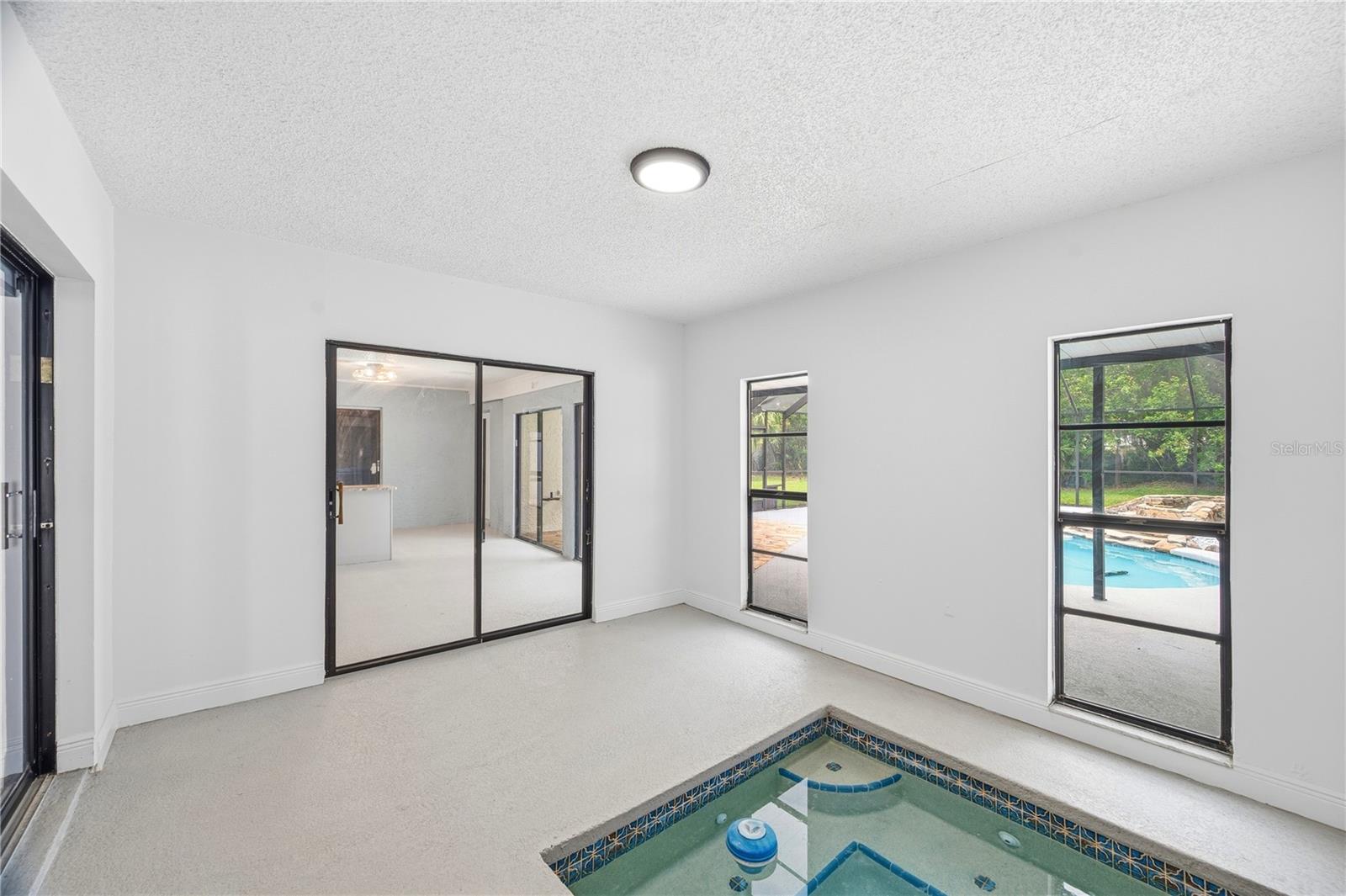 CARROLLWOOD VILLAGE - Residential