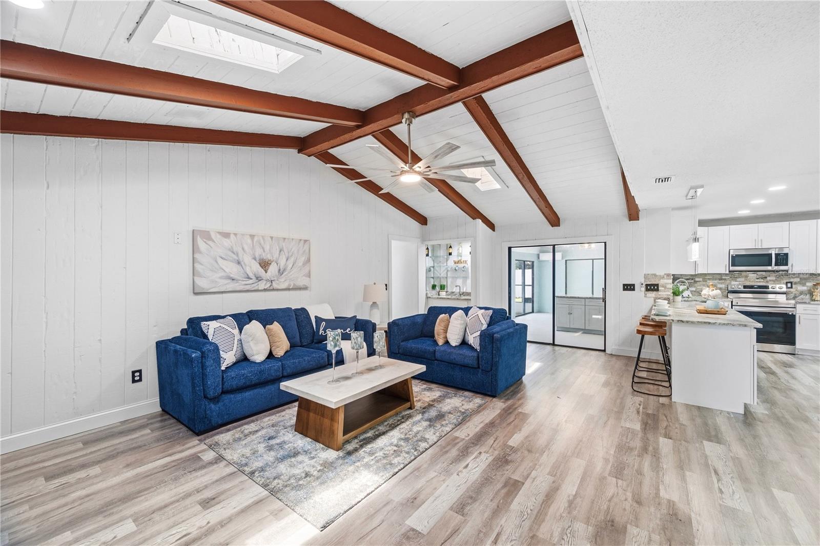CARROLLWOOD VILLAGE - Residential