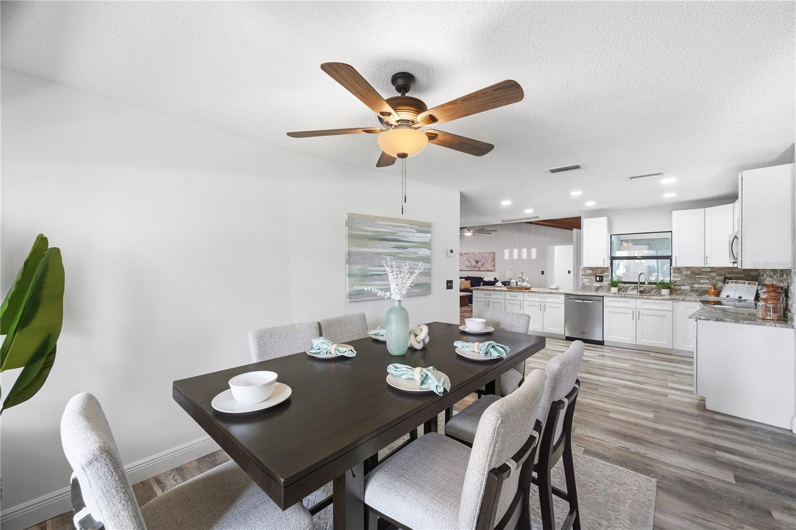 CARROLLWOOD VILLAGE - Residential