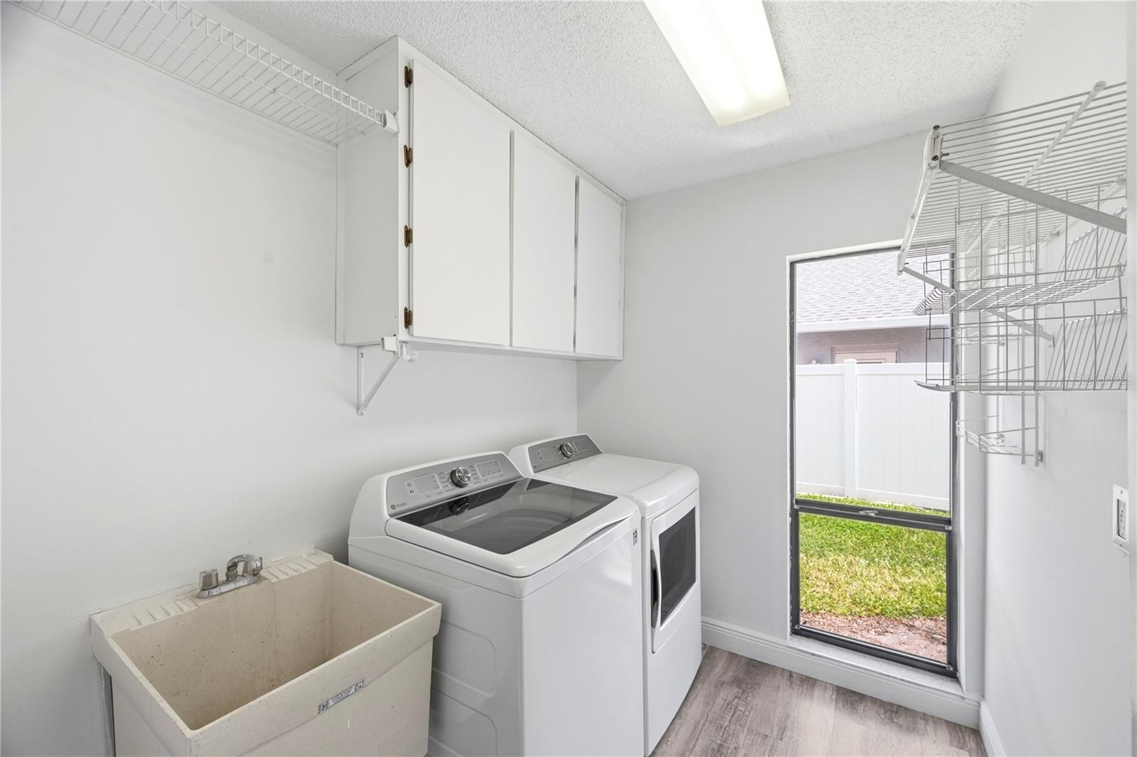 CARROLLWOOD VILLAGE - Residential