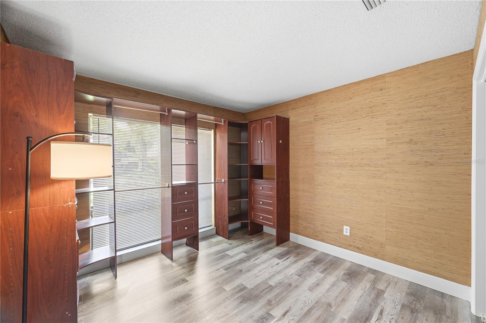 CARROLLWOOD VILLAGE - Residential