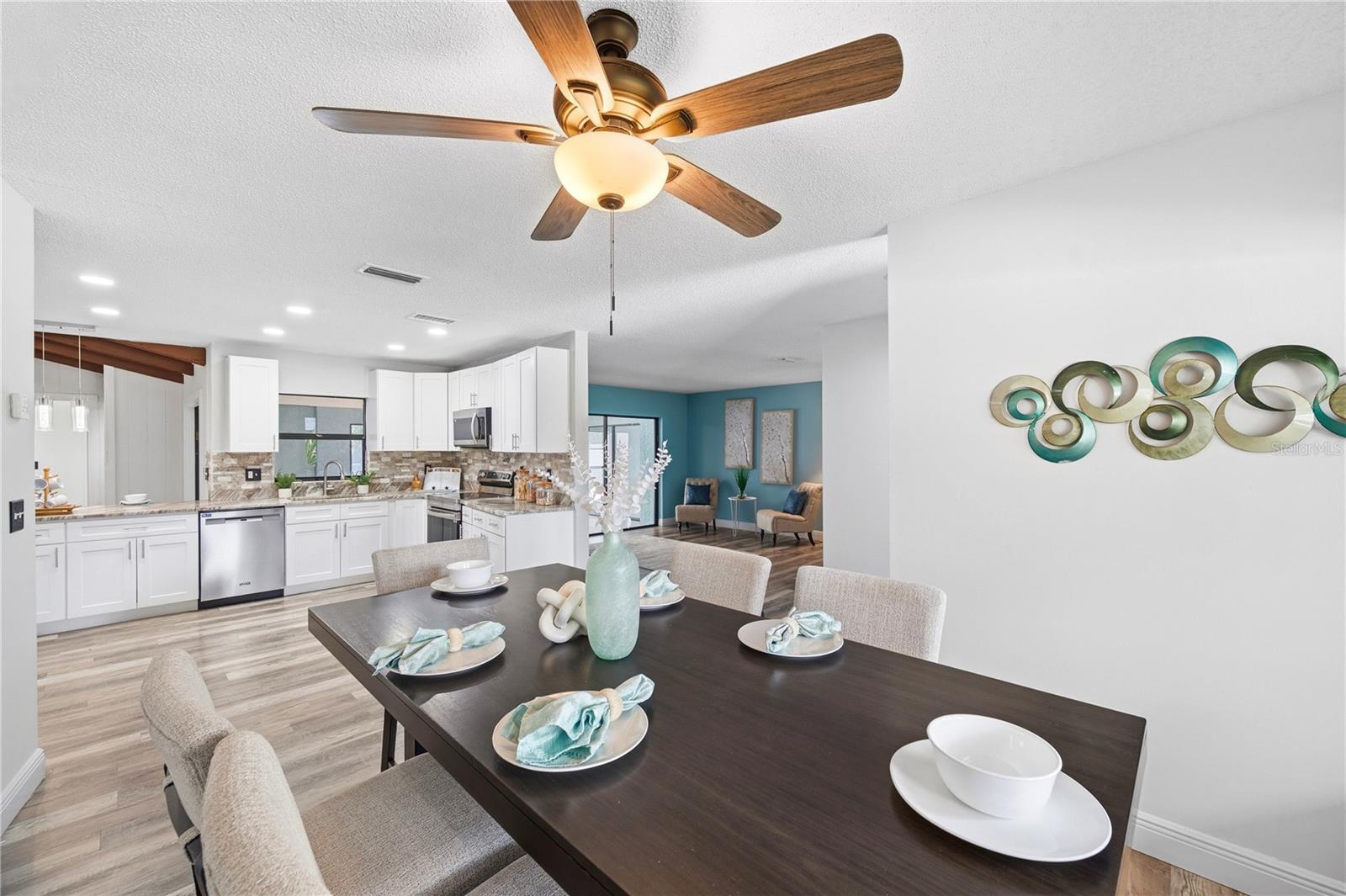 CARROLLWOOD VILLAGE - Residential
