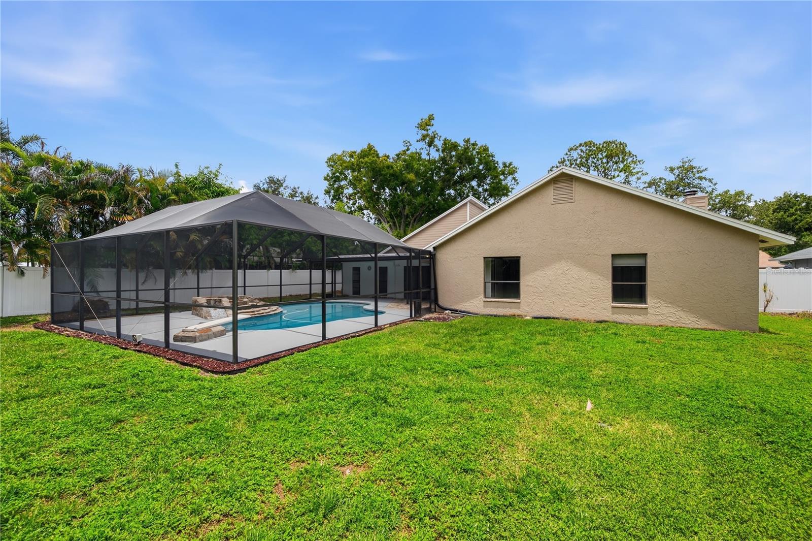 CARROLLWOOD VILLAGE - Residential