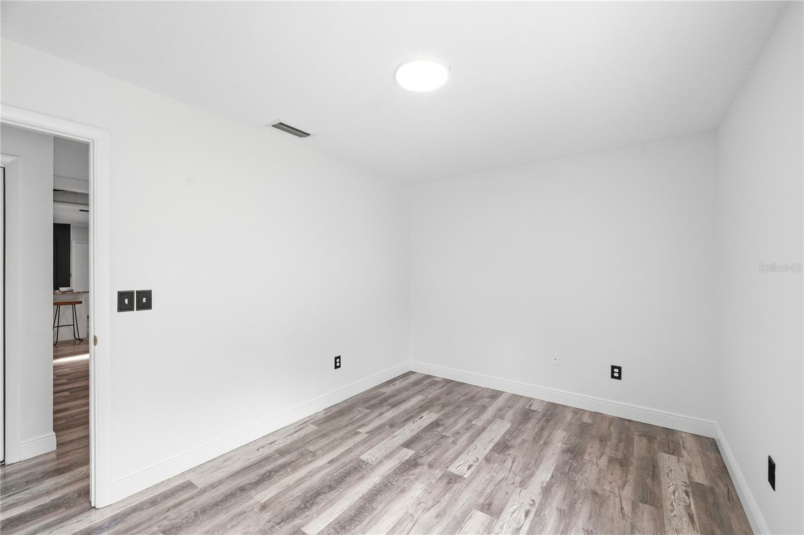 CARROLLWOOD VILLAGE - Residential