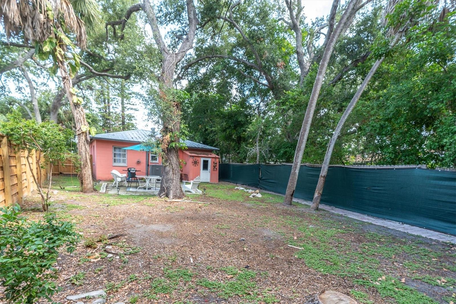JUNGLE TERRACE SEC B - Residential