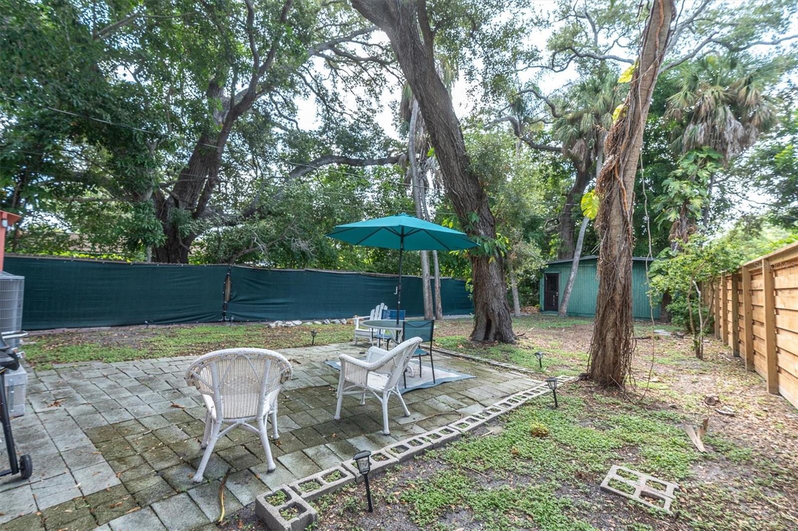 JUNGLE TERRACE SEC B - Residential