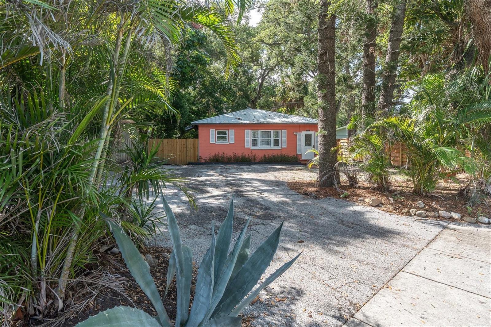 JUNGLE TERRACE SEC B - Residential