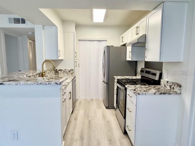 LEXINGTON PLACE CONDO - Residential Lease