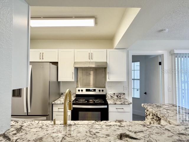 LEXINGTON PLACE CONDO - Residential Lease