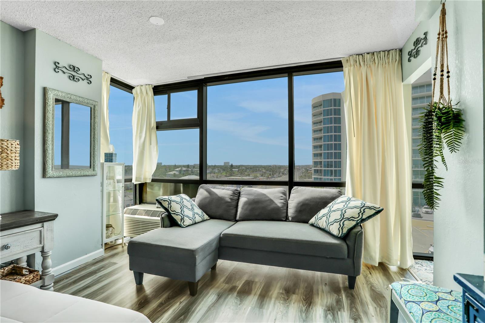 OCEANSIDE INN CONDO - Residential