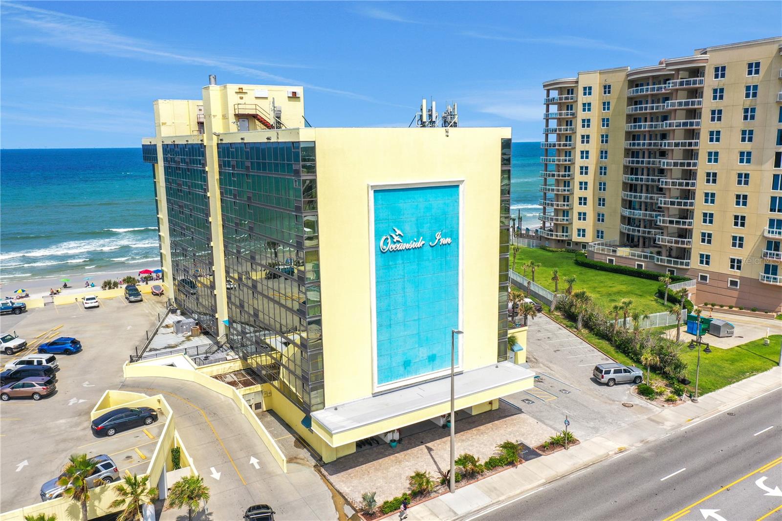 Beautiful handicap accessible ocean view unit at Oceanside Inn! Lots of updates and being sold fully furnished, turn key to put right onto Airbnb. Oceanside is a premium condo-hotel that has undergone modern renovations throughout much of the building and located in beautiful Daytona Beach Shores.
