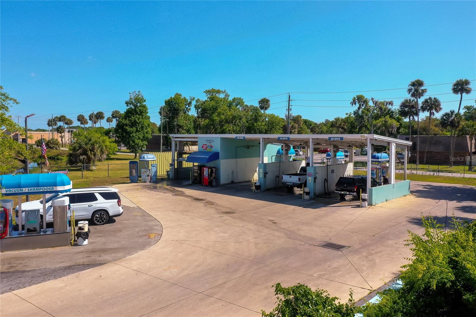 SELF SERVICE- SUPER WASH CAR WASH!!! Bank Owned with many upgrades over the years. Features 1 Automatic Bay and 3 Self Wash Bays. This will need some work including vacuums and misc parts. Extra Inventory also available. This is all about Location -Location - Location in a  very high traffic area Led Lighting and Digital Sign. Great opportunity for a new operator . AADT 30,500 Daily.
