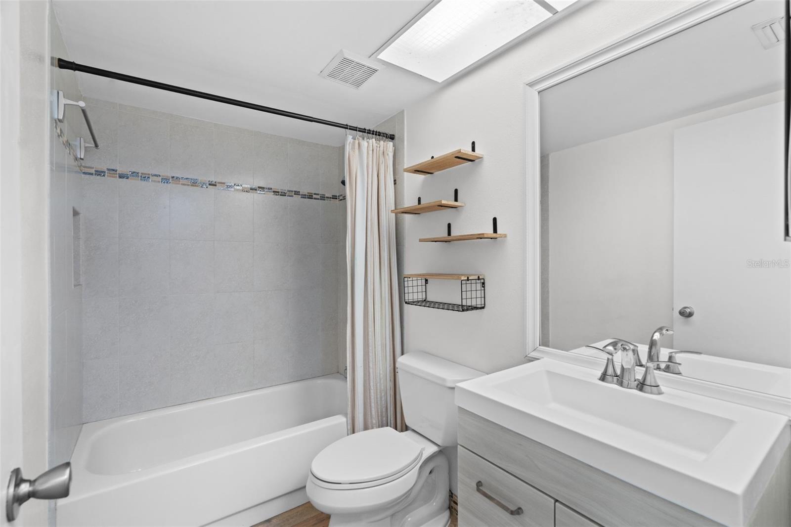 WINDING WOOD CONDO IX - Residential