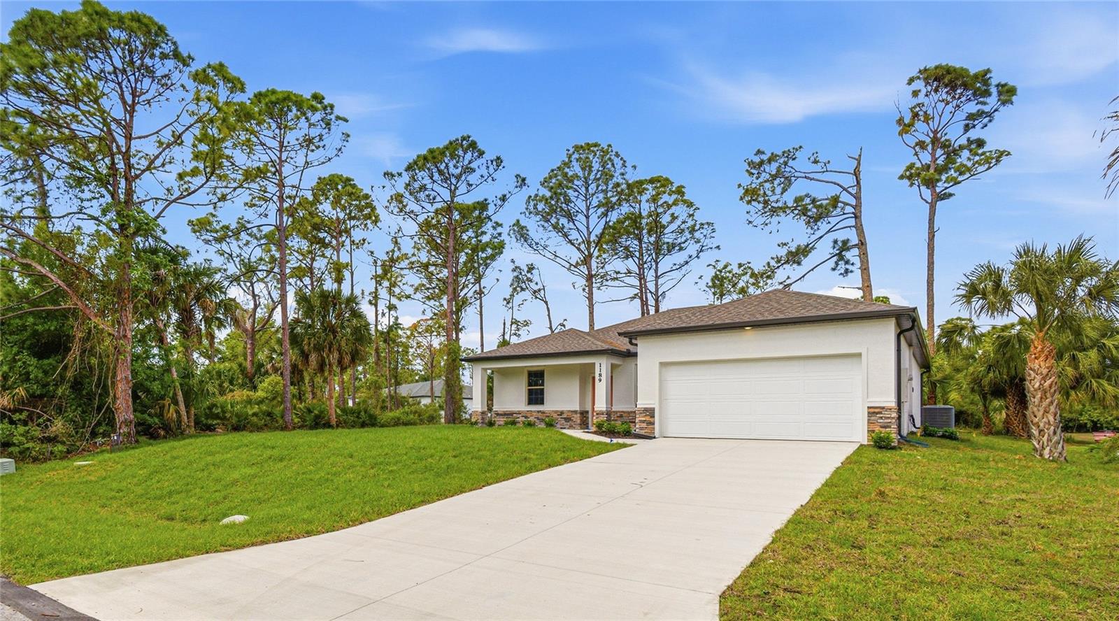1586 - PORT CHARLOTTE SUB 32 - Residential