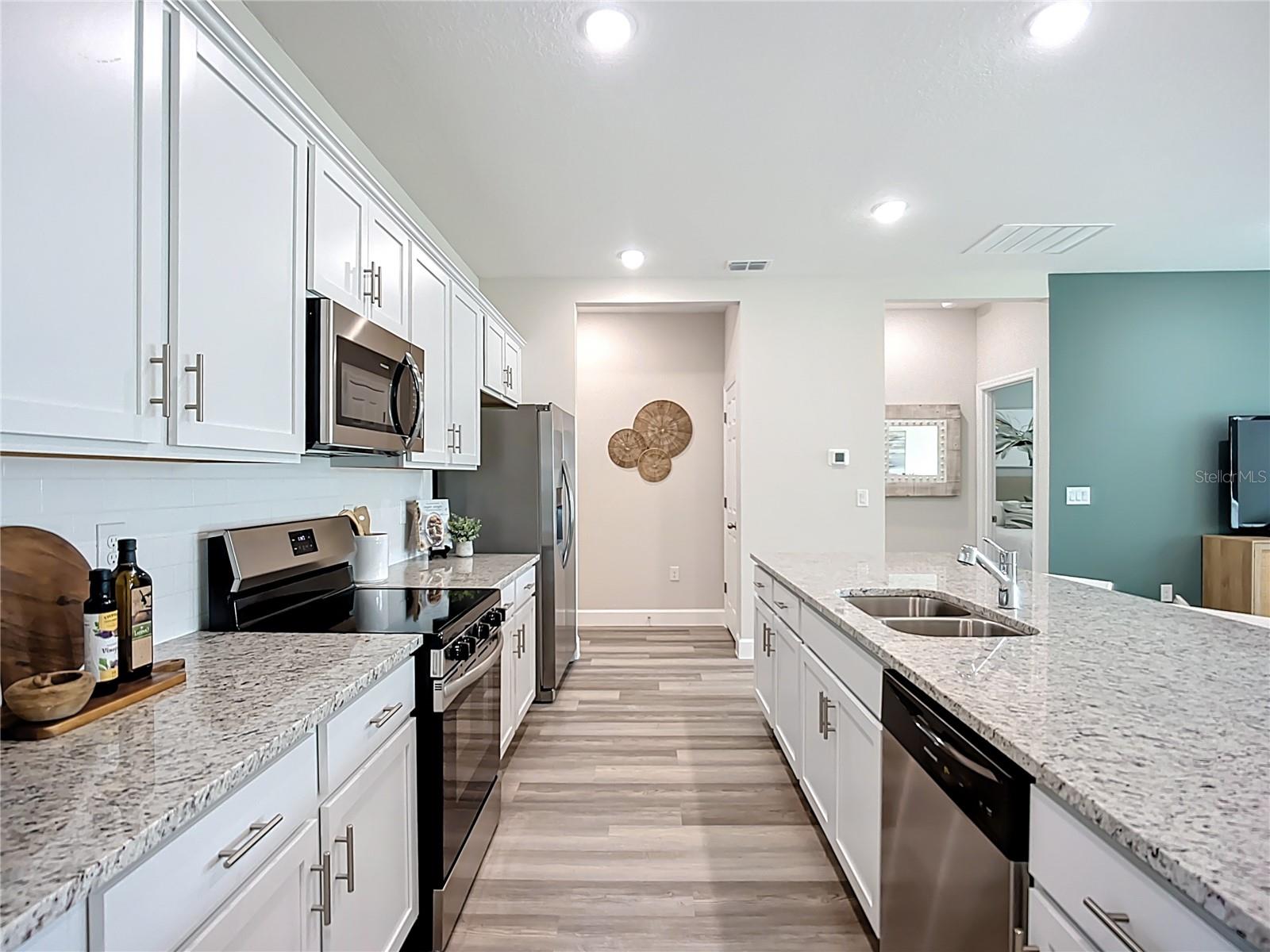 1586 - PORT CHARLOTTE SUB 32 - Residential