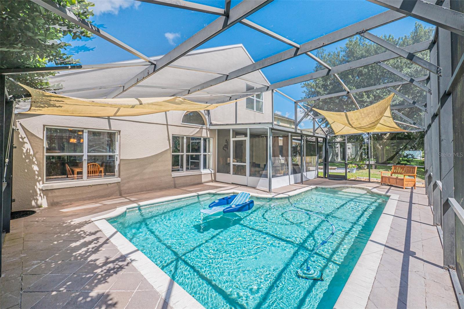 RYBOLT RESERVE PH 01 49 95 - Residential