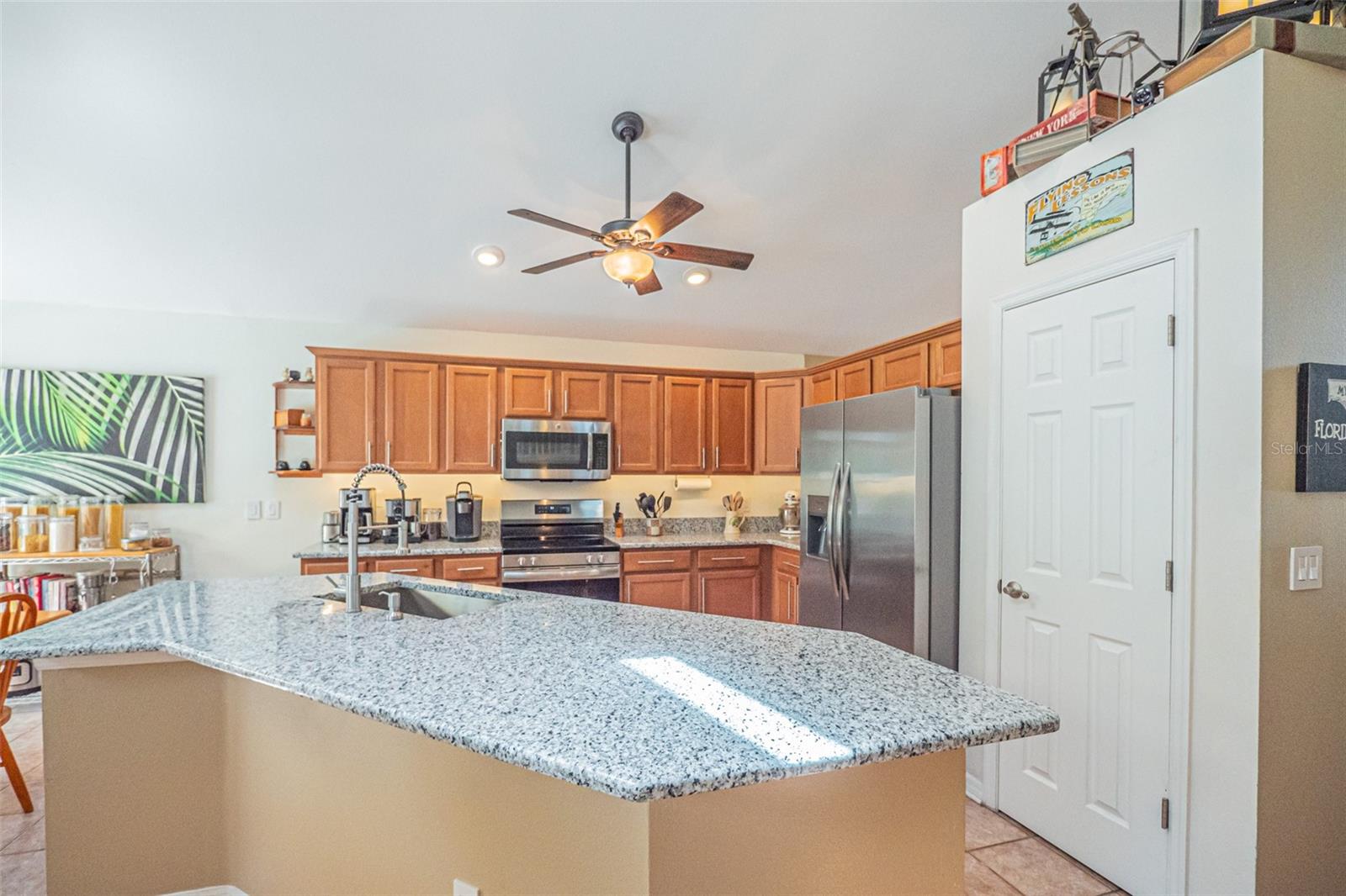 RYBOLT RESERVE PH 01 49 95 - Residential