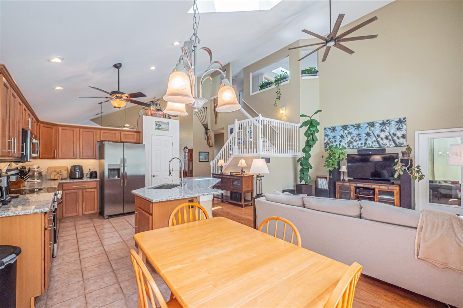 RYBOLT RESERVE PH 01 49 95 - Residential