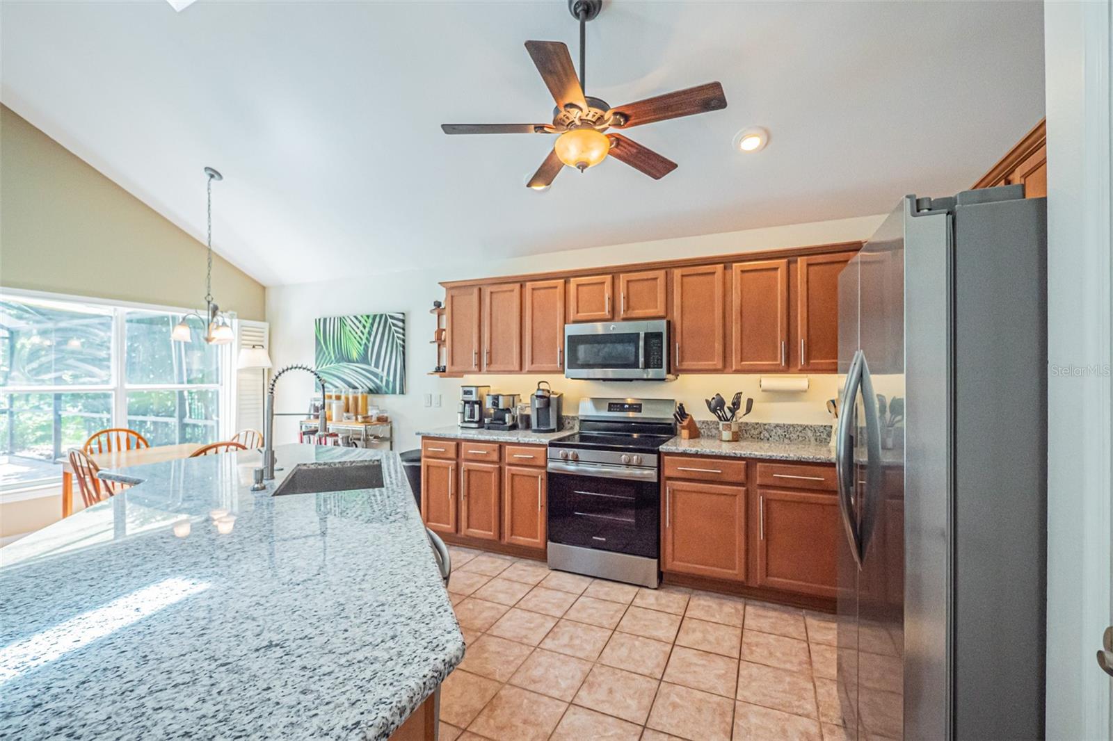 RYBOLT RESERVE PH 01 49 95 - Residential