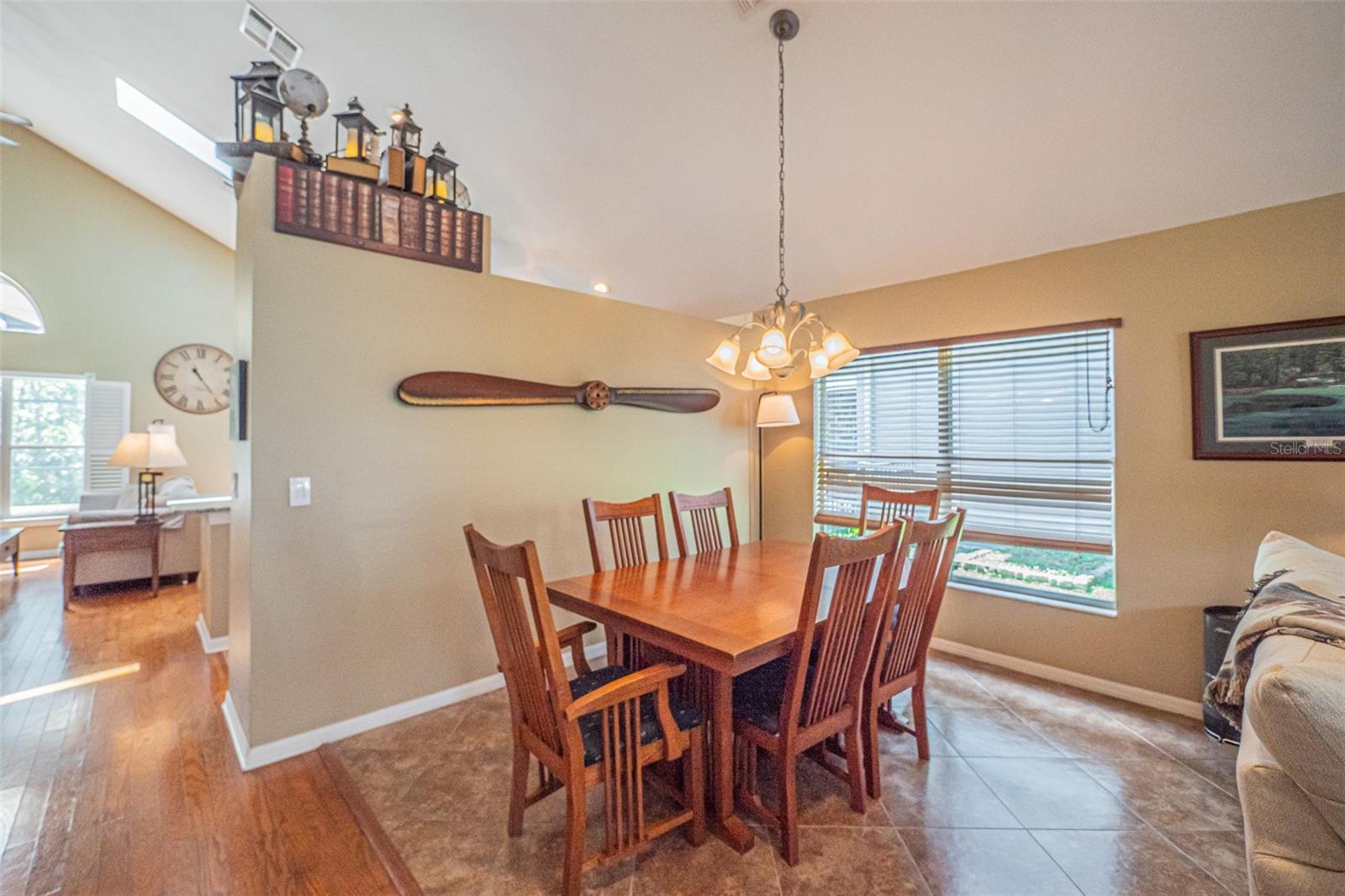 RYBOLT RESERVE PH 01 49 95 - Residential