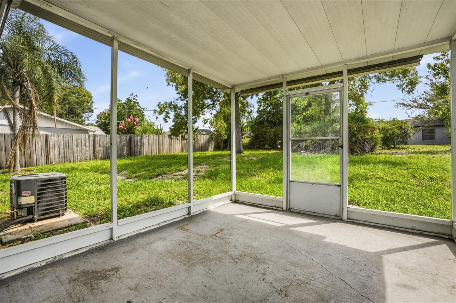 DELTONA LAKES UN 40 - Residential