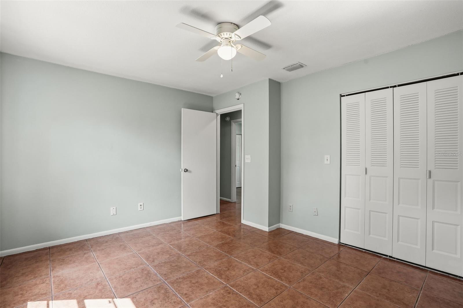DELTONA LAKES UN 40 - Residential